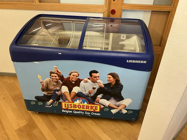 Liebherr ysboerke koelvitrine - afbeelding 1 van  2