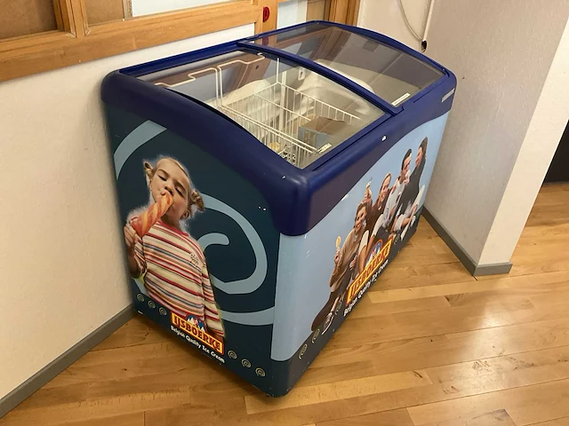 Liebherr ysboerke koelvitrine - afbeelding 2 van  2