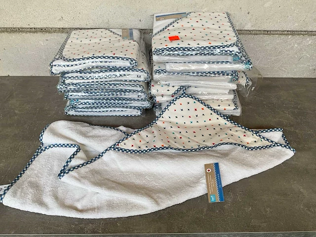 Lief! badcape jongens (15x) - afbeelding 1 van  6
