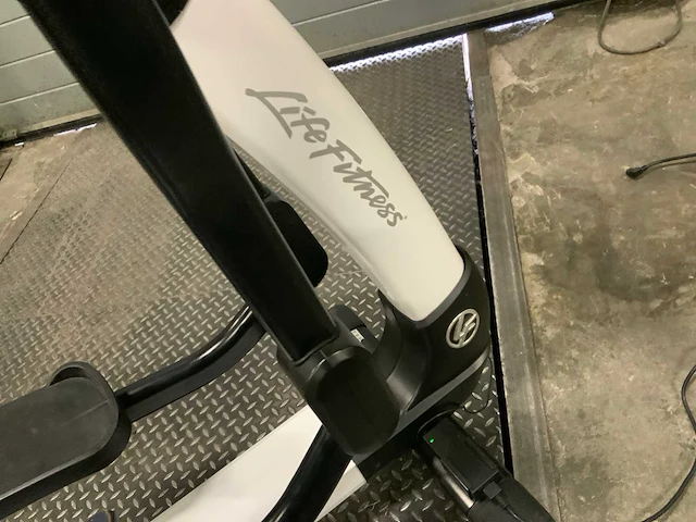 Life fitness - 95x - crosstrainer - afbeelding 4 van  7