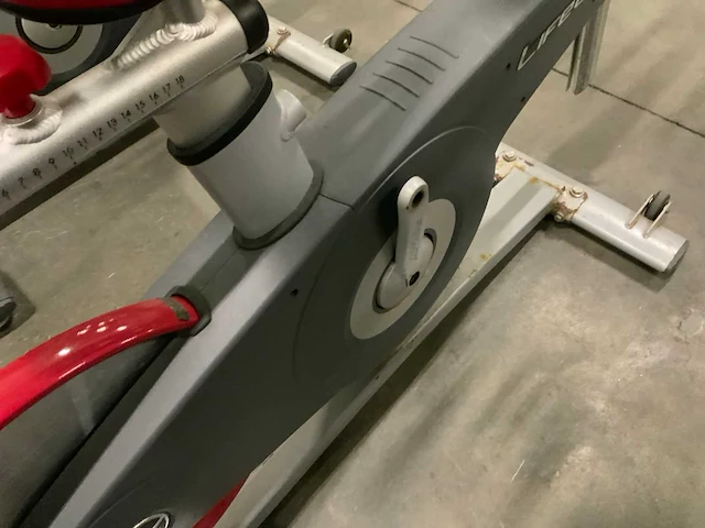 Life fitness - gx bike x3 - indoorcycle - spinning bike - afbeelding 6 van  9