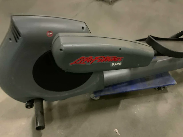 Life fitness 8500 elliptical crosstrainer - afbeelding 2 van  4