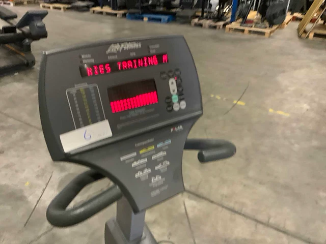 Life fitness 93c recumbent bike home trainer - afbeelding 2 van  5