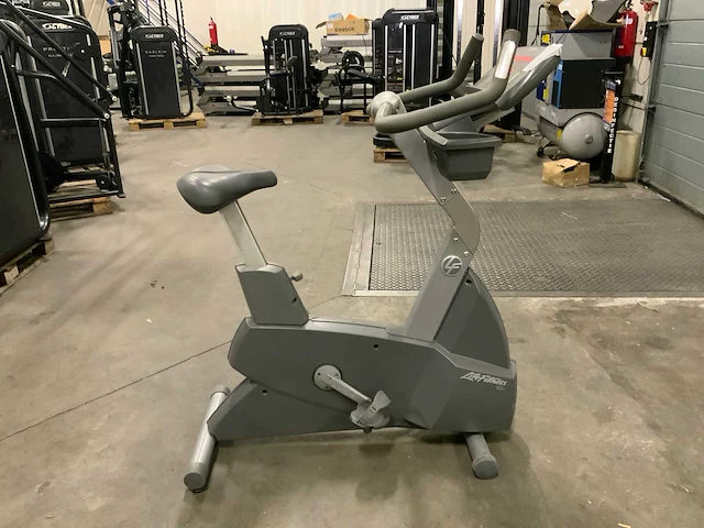 Life fitness 93c uprightbike home trainer - afbeelding 3 van  6