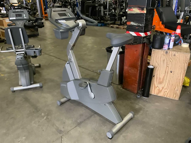 Life fitness 93c uprightbike home trainer - afbeelding 2 van  5