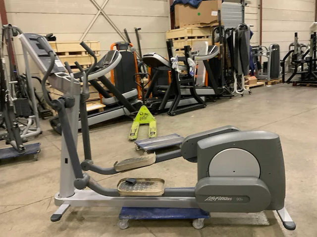 Life fitness 93x elliptical crosstrainer - afbeelding 1 van  6