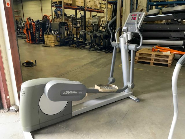 Life fitness 93x elliptical crosstrainer - afbeelding 4 van  5