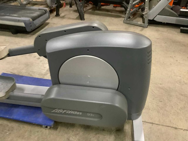 Life fitness 93x elliptical crosstrainer - afbeelding 2 van  6