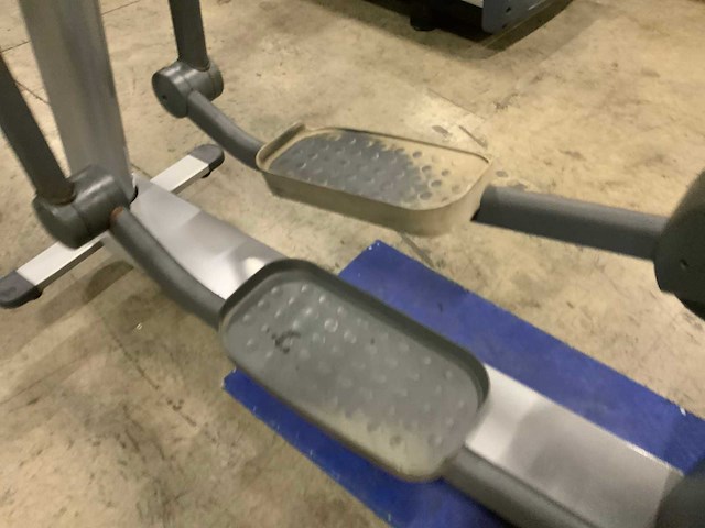 Life fitness 93x elliptical crosstrainer - afbeelding 3 van  6
