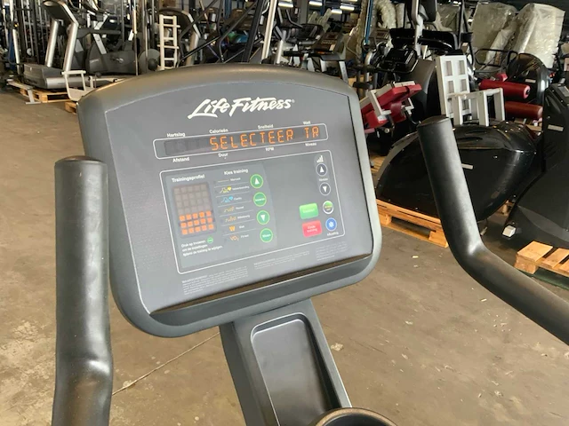 Life fitness 95 cycle uprightbike home trainer - afbeelding 3 van  6