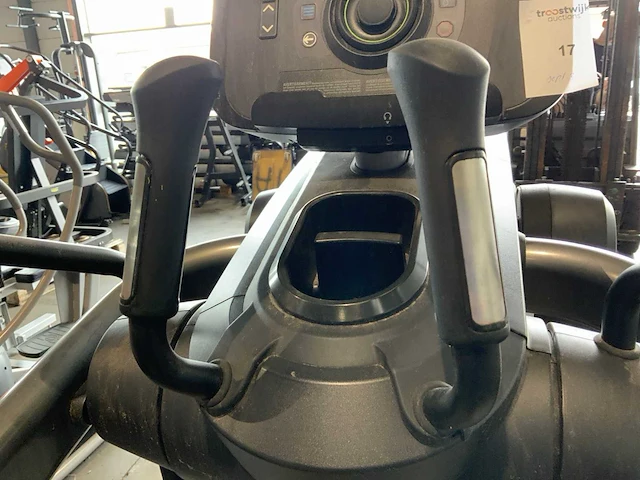 Life fitness 95 flexstrider explore se crosstrainer - afbeelding 4 van  5