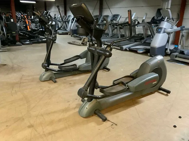 Life fitness 9500hr crosstrainer crosstrainer - afbeelding 3 van  6