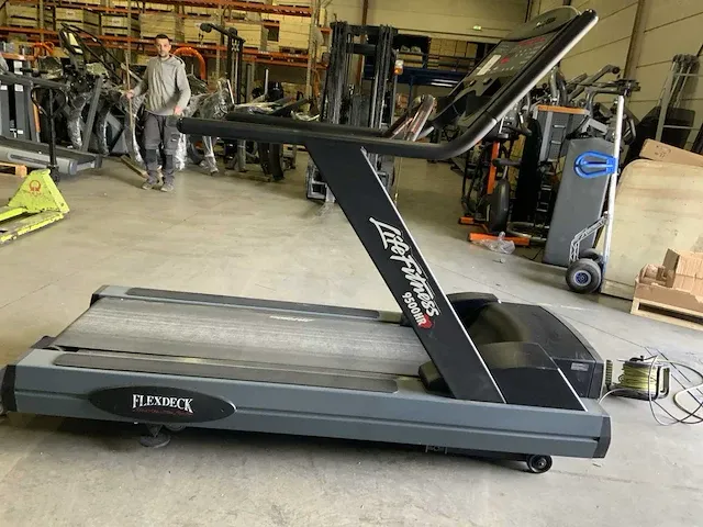 Life fitness 9500hr loopband - afbeelding 1 van  5