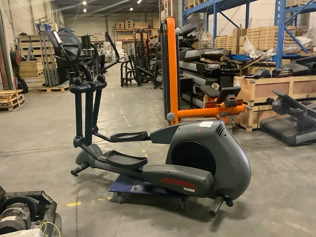Life fitness 9500hr next gen elliptical crosstrainer - afbeelding 1 van  5