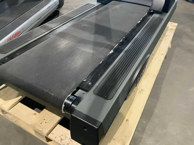 Life fitness 9500hr next gen treadmill loopband - afbeelding 5 van  7