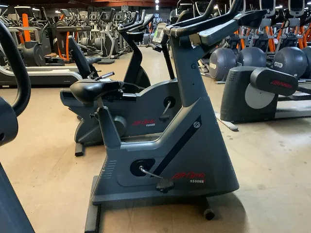 Life fitness 9500hr uprightbike home trainer - afbeelding 1 van  4