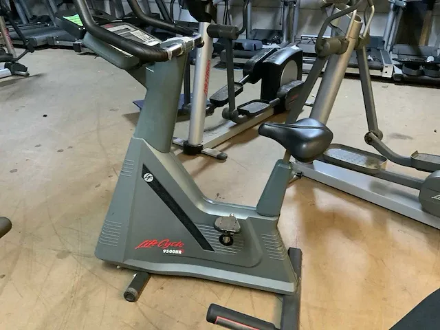 Life fitness 9500hr uprightbike home trainer - afbeelding 4 van  4