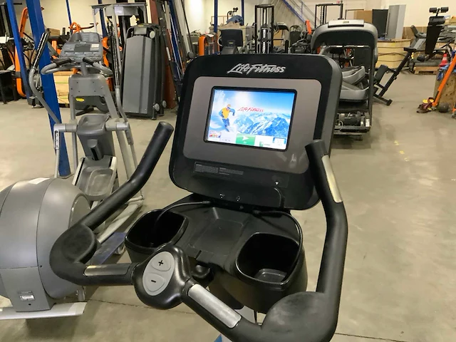 Life fitness 95c discover si uprightbike home trainer - afbeelding 6 van  7