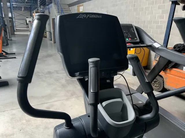 Life fitness 95c engaga crosstrainer - afbeelding 4 van  6