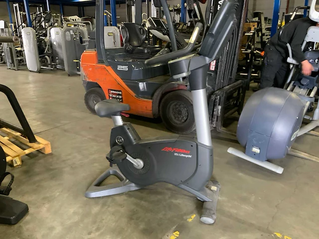 Life fitness 95c engage cycle home trainer - afbeelding 1 van  5