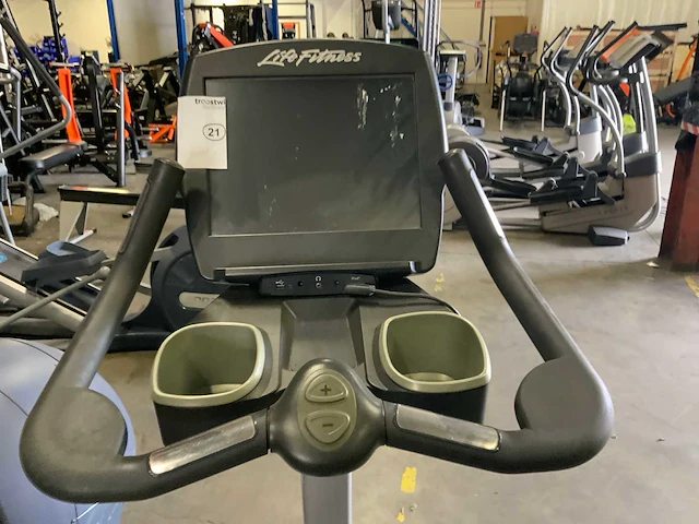 Life fitness 95c engage cycle home trainer - afbeelding 3 van  5