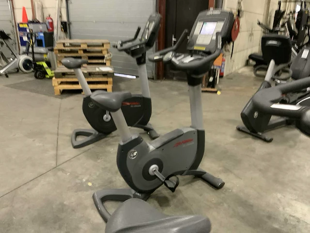 Life fitness 95c inspire uprightbike home trainer - afbeelding 3 van  5
