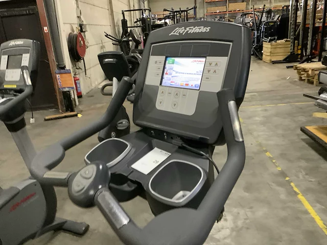 Life fitness 95c inspire uprightbike home trainer - afbeelding 3 van  5