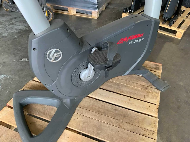 Life fitness 95c uprightbike home trainer - afbeelding 4 van  6