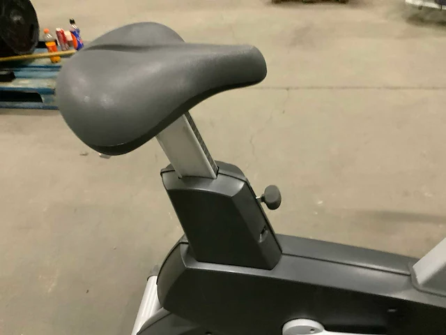 Life fitness 95ci integrety uprightbike home trainer - afbeelding 6 van  7