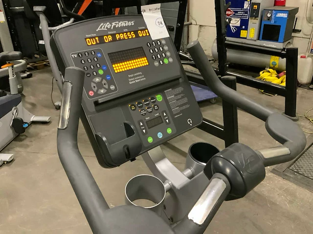 Life fitness 95ci integrety uprightbike home trainer - afbeelding 7 van  7