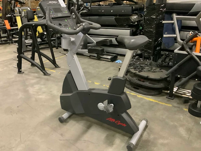 Life fitness 95ci integrity uprightbike home trainer - afbeelding 2 van  5