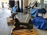 Life fitness 95ci integrity uprightbike home trainer - afbeelding 1 van  5