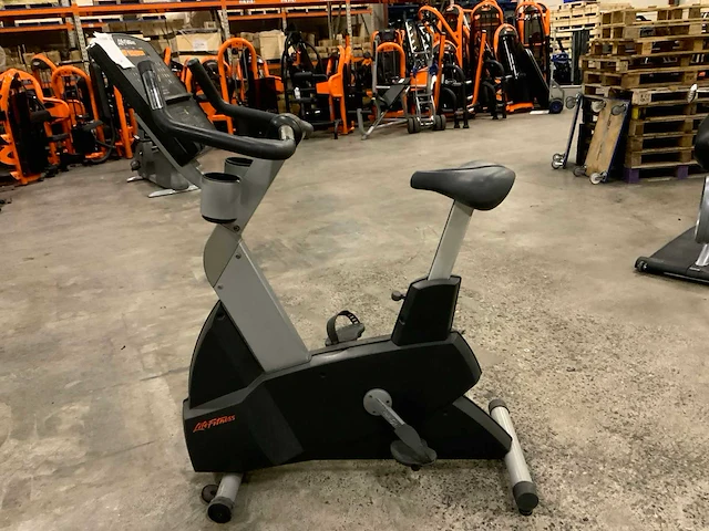 Life fitness 95ci integrity uprightbike home trainer - afbeelding 4 van  5