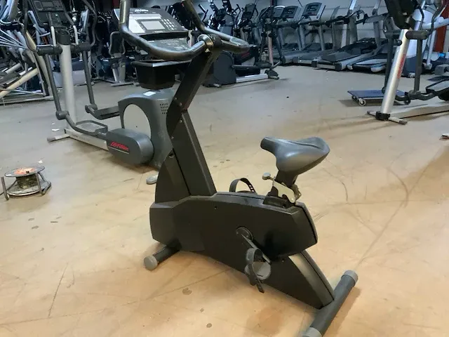 Life fitness 95ci uprightbike home trainer - afbeelding 2 van  4