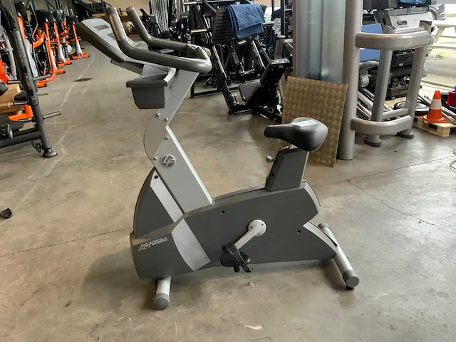 Life fitness 95ci uprightbike home trainer - afbeelding 1 van  5