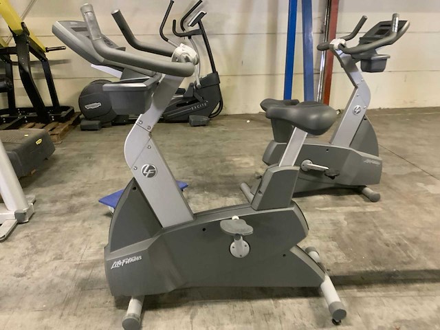 Life fitness 95ci uprightbike home trainer - afbeelding 1 van  4