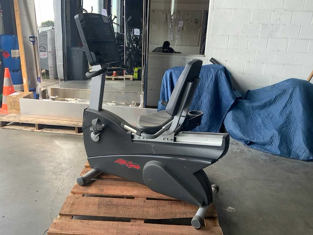 Life fitness 95ri integrity recumbent bike home trainer - afbeelding 2 van  5