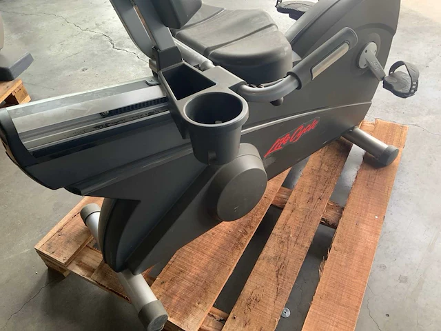 Life fitness 95ri integrity recumbent bike home trainer - afbeelding 5 van  5