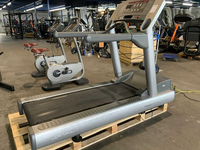 Life fitness 95ti treadmill loopband - afbeelding 2 van  6