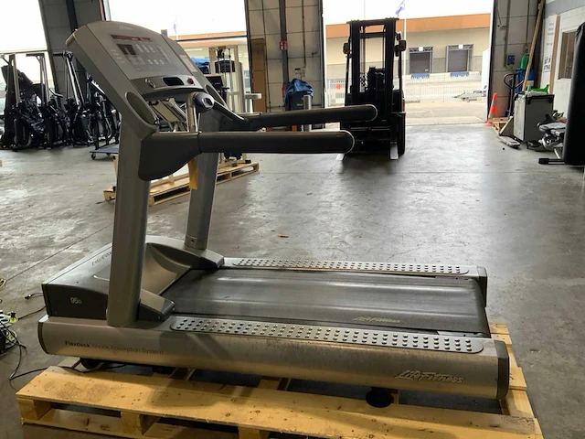 Life fitness 95ti treadmill loopband - afbeelding 5 van  6