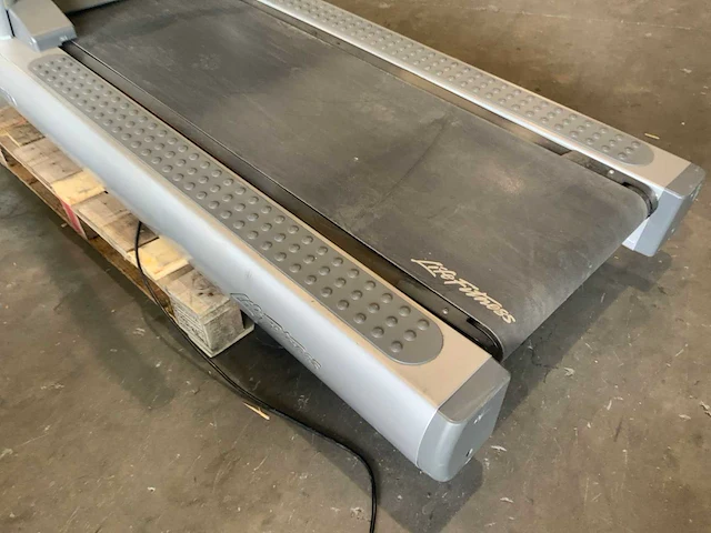 Life fitness 95ti treadmill loopband - afbeelding 2 van  5