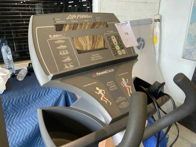 Life fitness 95x club series elliptical crosstrainer - afbeelding 4 van  6