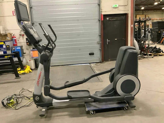 Life fitness 95x inspire elliptical crosstrainer - afbeelding 4 van  6