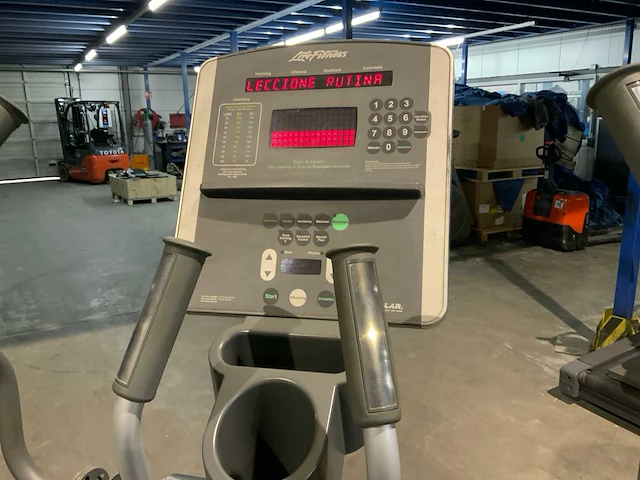 Life fitness 95xi crosstrainer crosstrainer - afbeelding 2 van  8