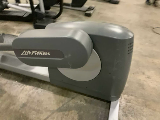 Life fitness 95xi elliptical crosstrainer - afbeelding 2 van  7