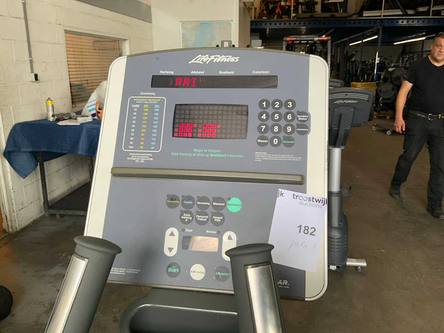 Life fitness 95xi elliptical crosstrainer - afbeelding 4 van  5