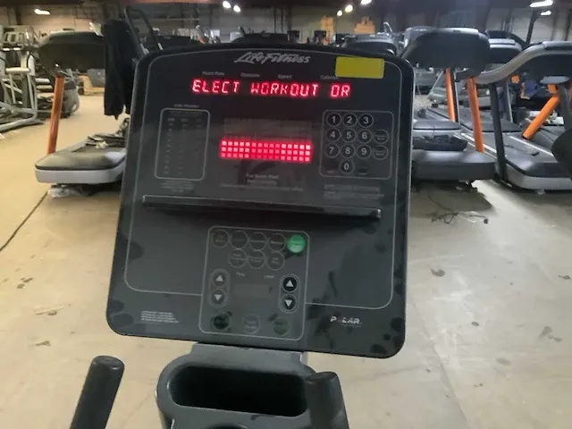 Life fitness 95xi integrety crosstrainer - afbeelding 3 van  5