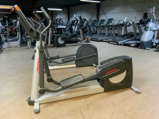Life fitness 95xi integrity crosstrainer crosstrainer - afbeelding 1 van  6