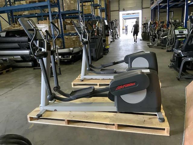 Life fitness 95xi integrity crosstrainer crosstrainer - afbeelding 1 van  5
