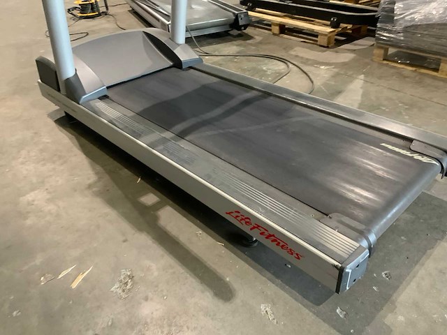 Life fitness activate treadmill loopband - afbeelding 3 van  6